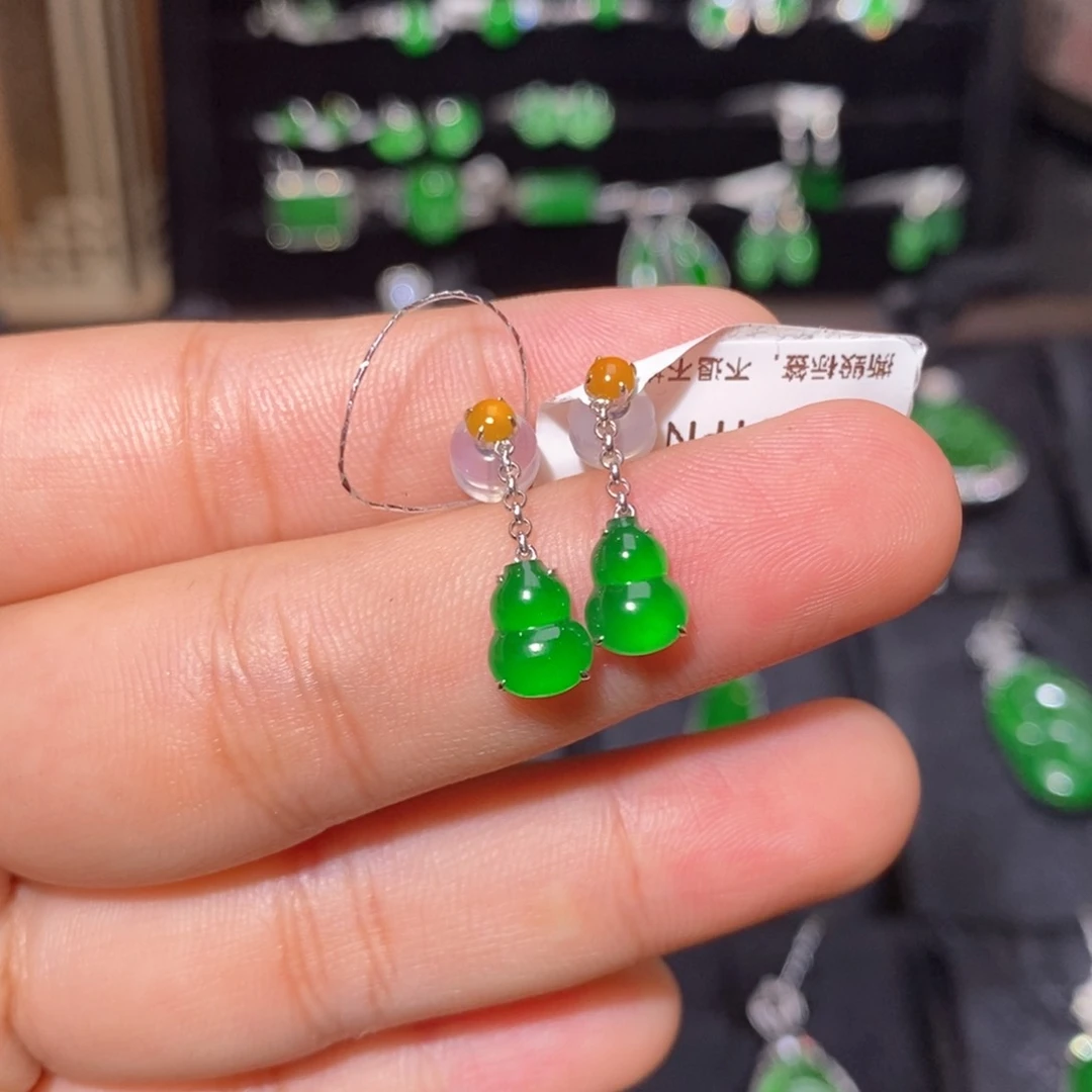 18K金镶嵌翡翠耳饰天然翡翠