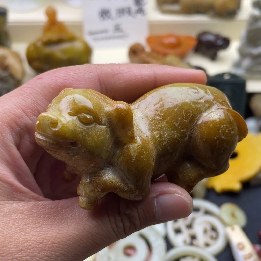 未镶嵌蛇纹石玉颈饰