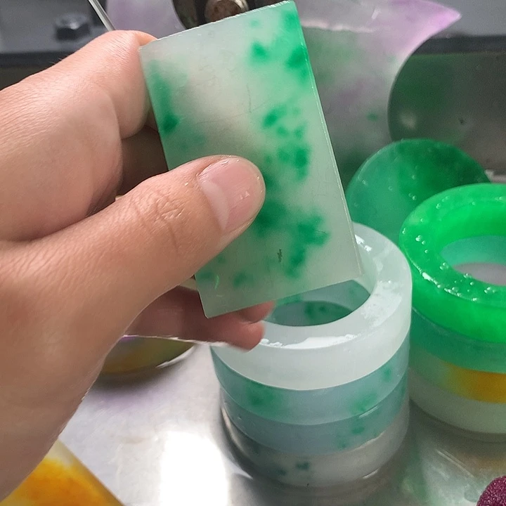 €***石英质玉合金珠宝半成品
