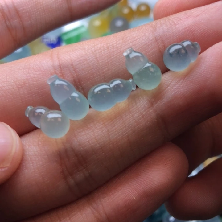未镶嵌定制翡翠挂件