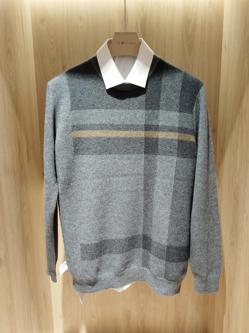 JGYR005款经典暗纹格子套衫