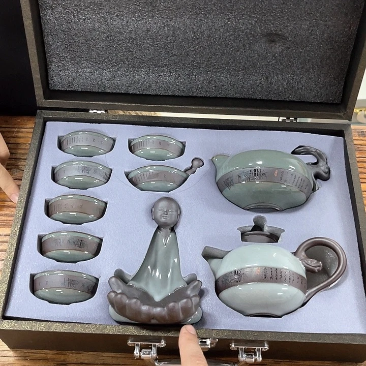 孤品茶具套装等。