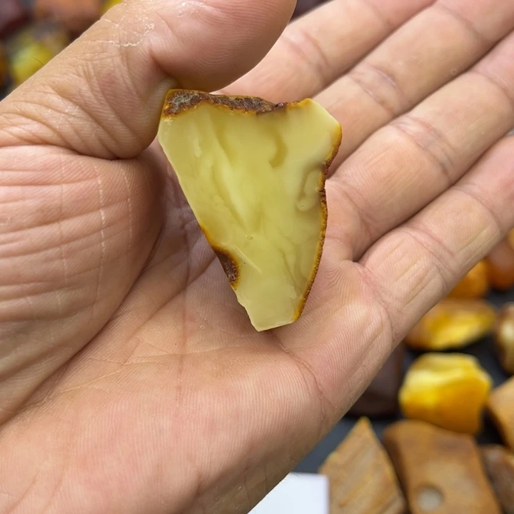 未镶嵌定制蜜蜡闲**事蜜蜡定制