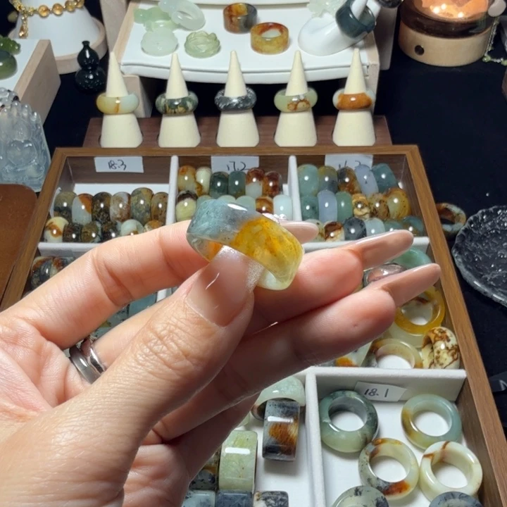 蛇纹石玉未镶嵌戒指18.4