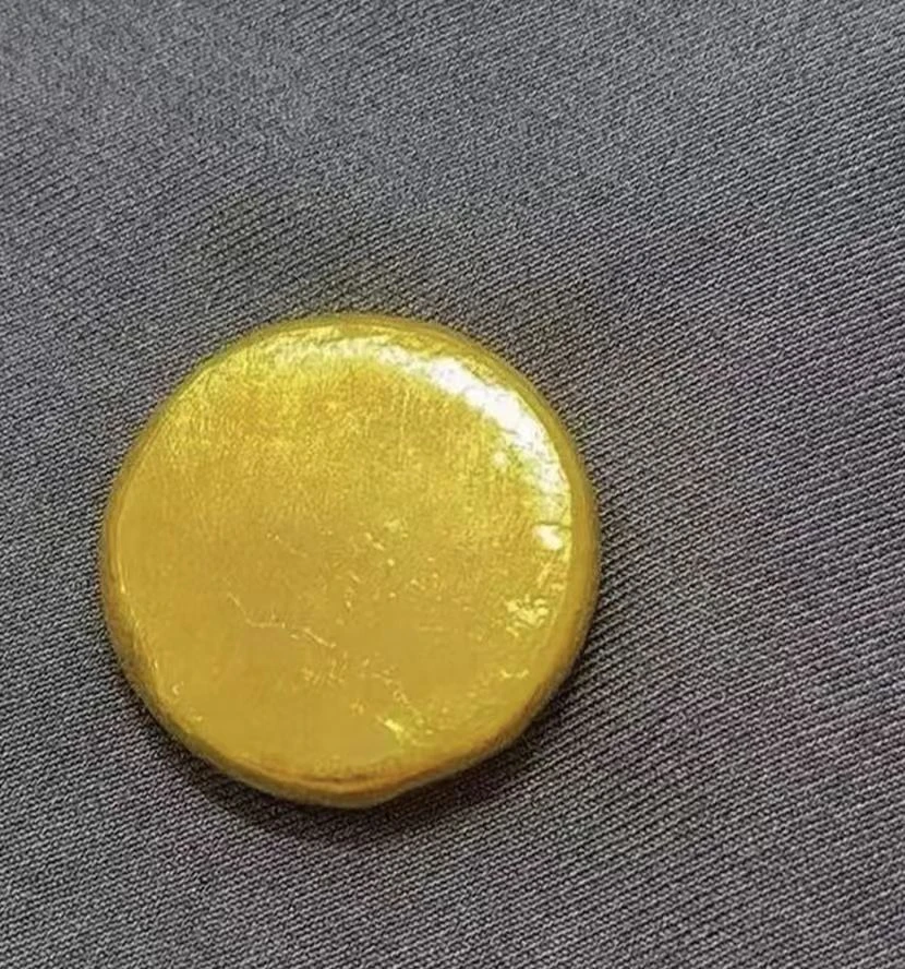 圆饼日进斗金刻字摆件 实心 黄灿灿