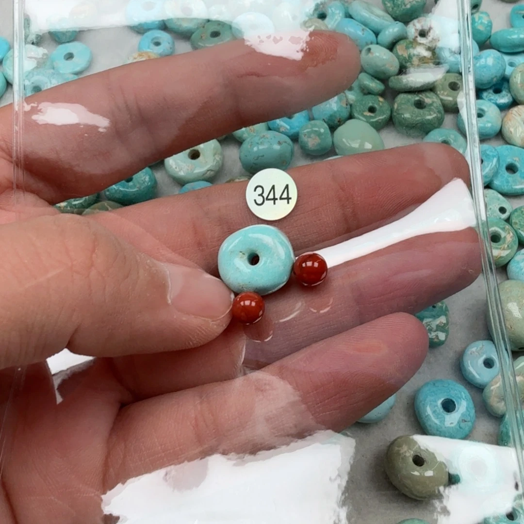 南红玛瑙未镶嵌珠宝奇石