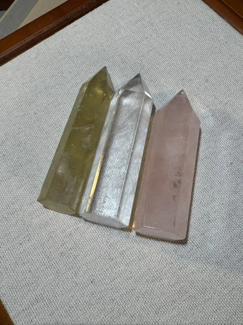 天然水晶柱