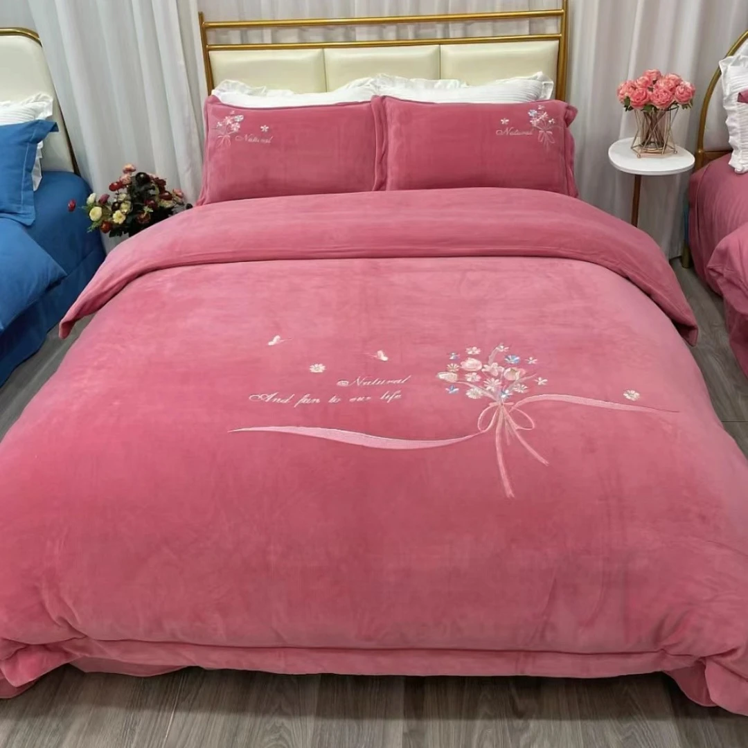 水星高端适用家纺高克重冬季加厚保暖牛奶绒绣花床上四件套2025新