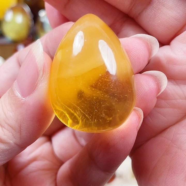 琥珀未镶嵌裸石吊坠