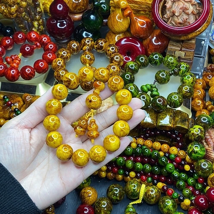 松木琥珀木文玩手串