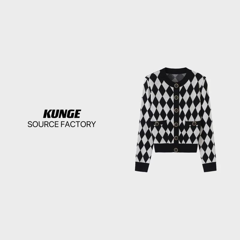 KUNGE-时尚休闲夏季百搭经典单排扣针织长袖-8151