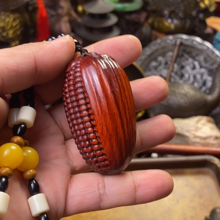 大叶紫檀（黑酸枝木类）