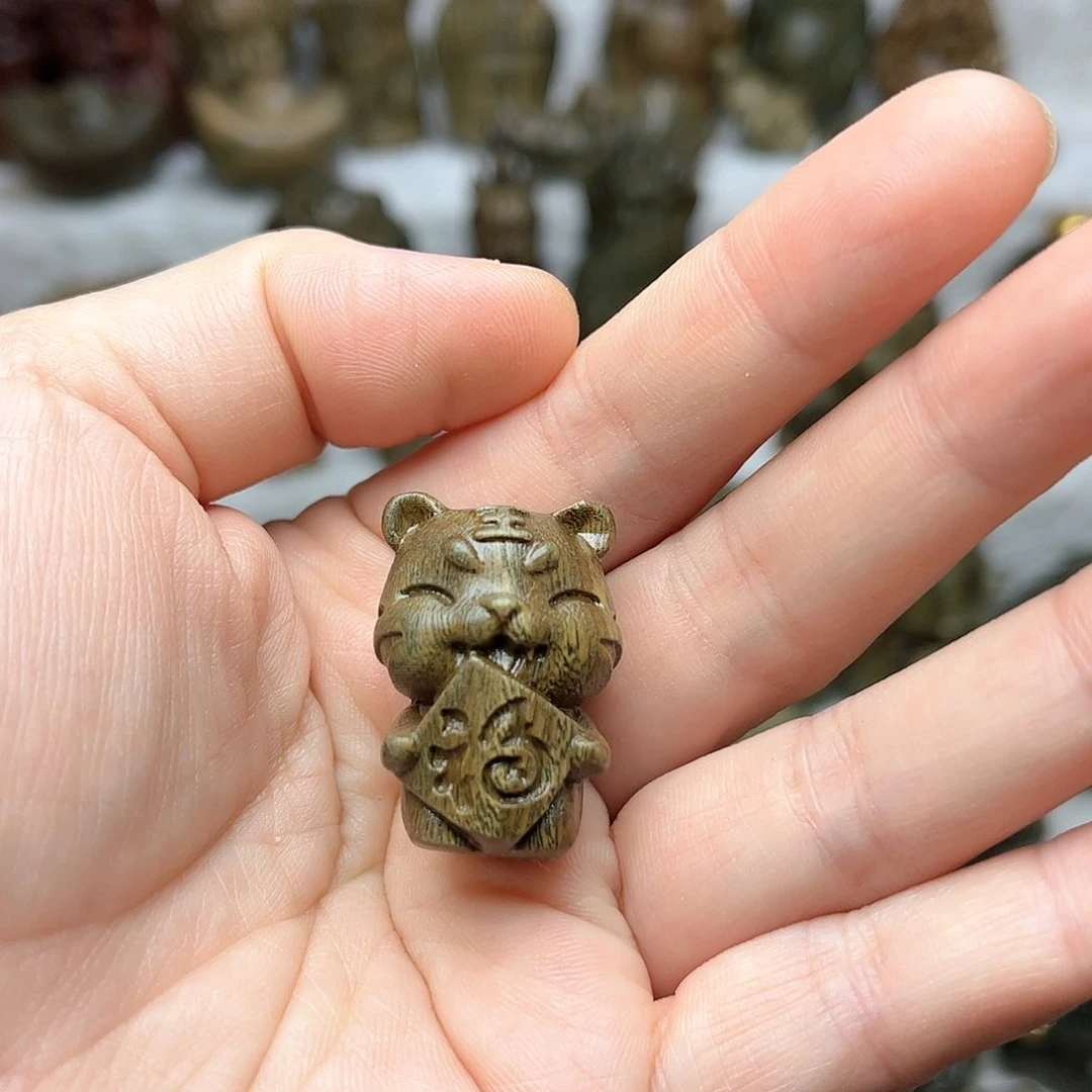 维腊木（绿檀）小老虎