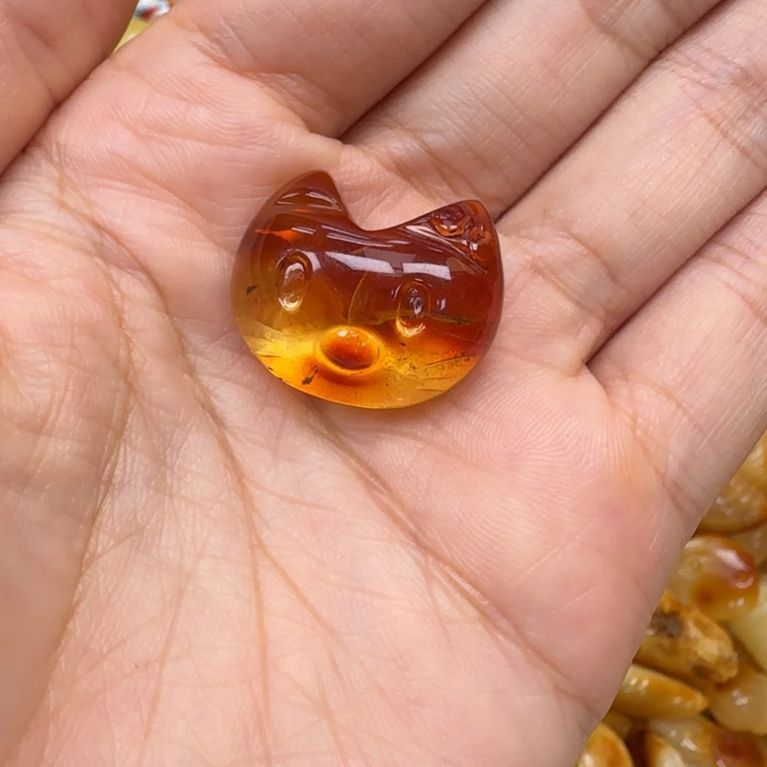 琥珀未镶嵌珠宝奇石
