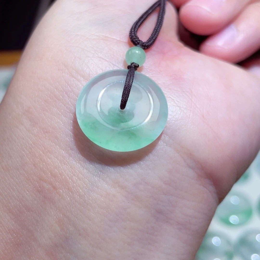 颈饰未镶嵌翡翠扣子