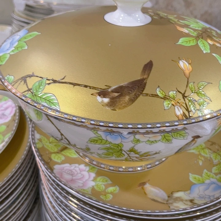 瓷片琴瑟和鸣九寸汤锅一个微瑕