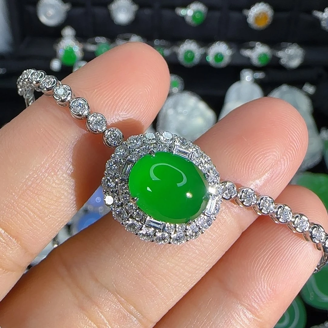 翡翠18K金镶嵌颈饰天然翡翠