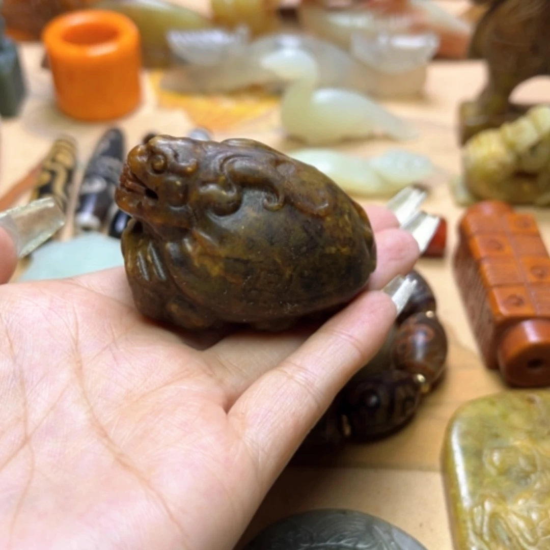 【闪购商品】蛇纹石玉颈饰未镶嵌