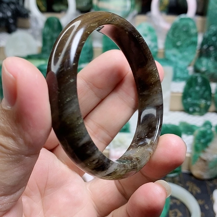 未镶嵌独山玉手镯