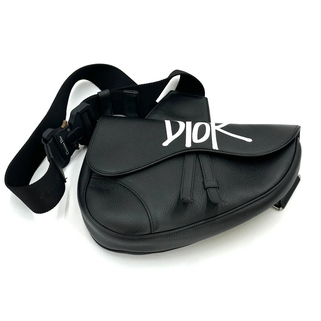 99新 DIOR/迪奥 迪奥Dior 黑色x Stussy联名款全皮马鞍包
