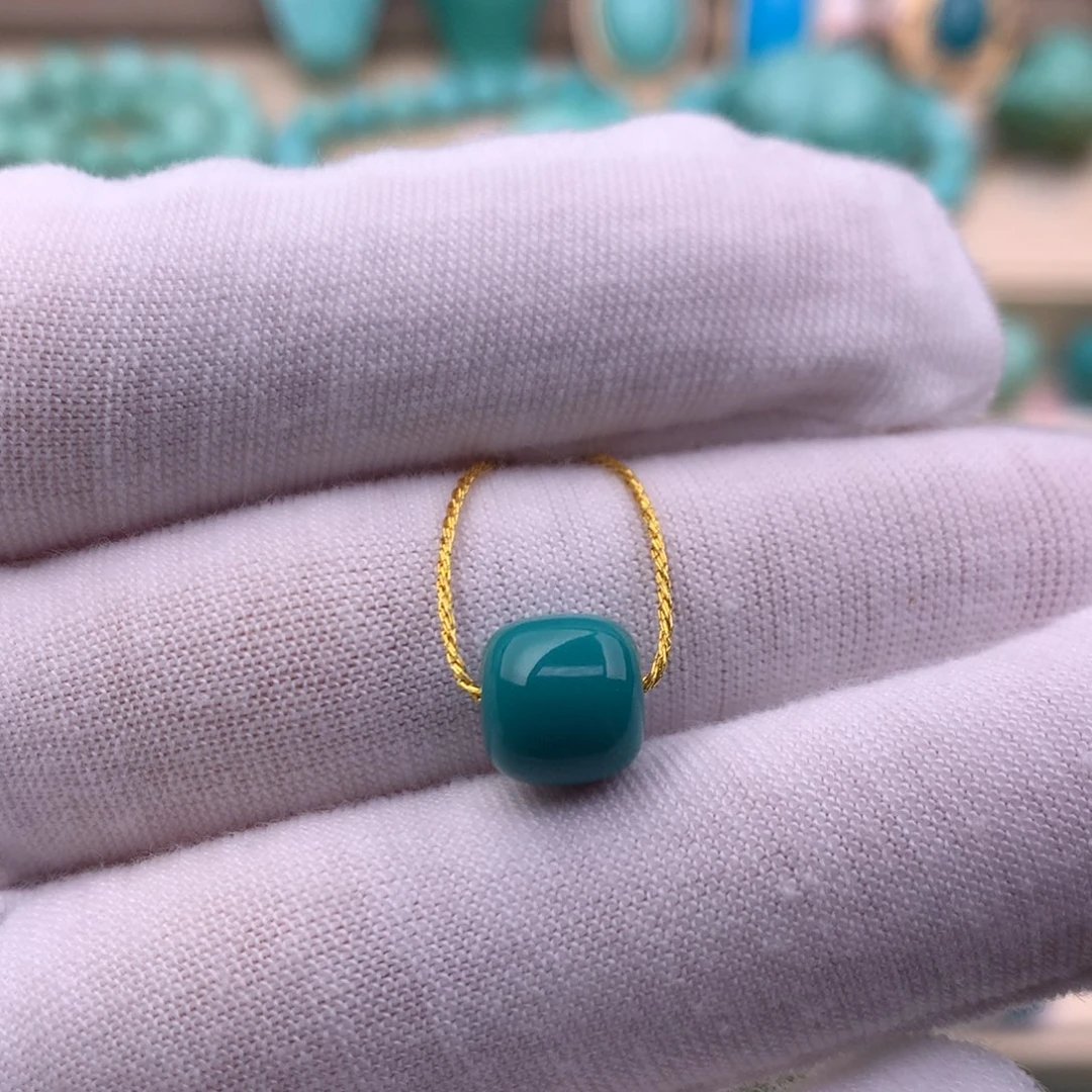 绿松石未镶嵌珠宝奇石8.2*7.7