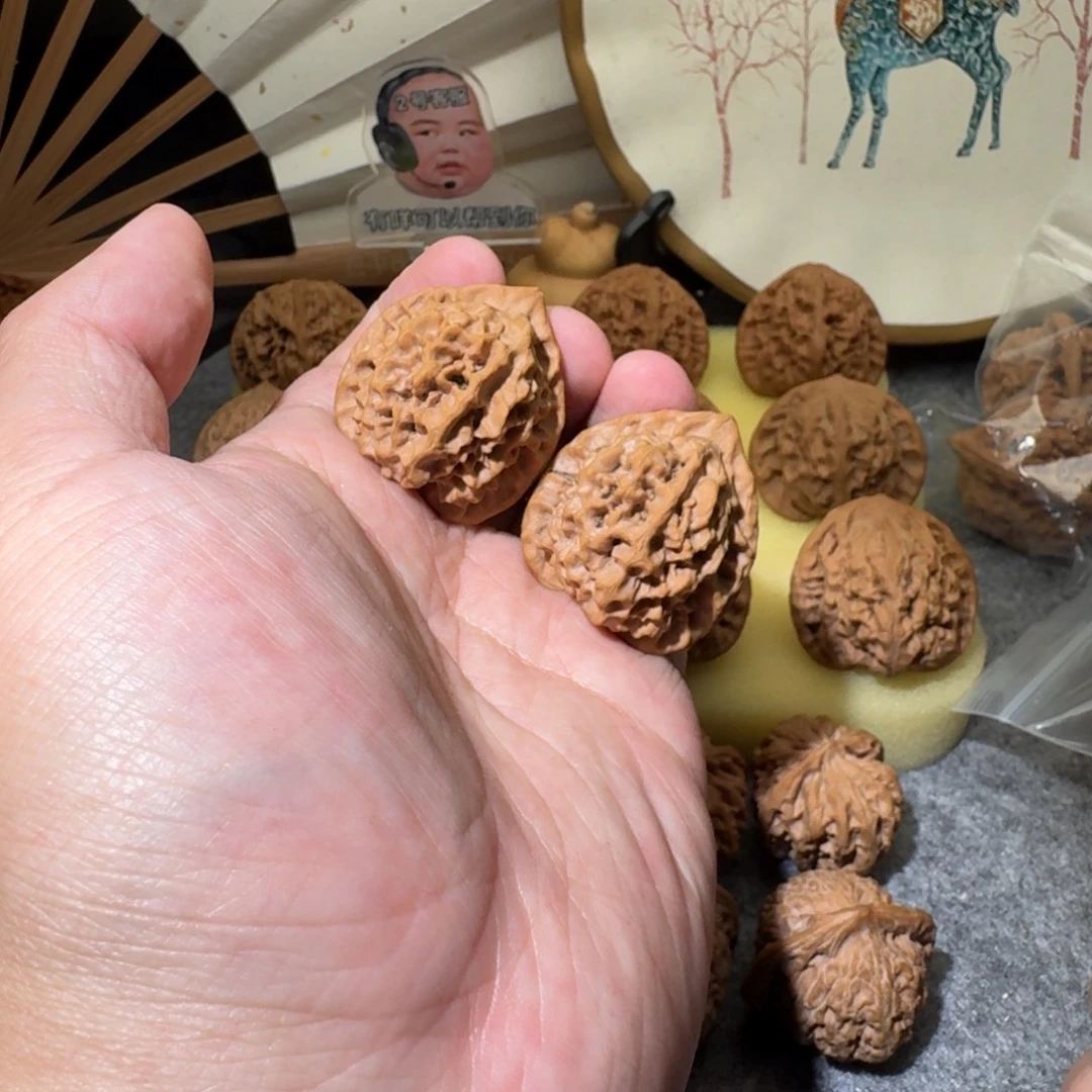 文玩核桃吊坠35玄月