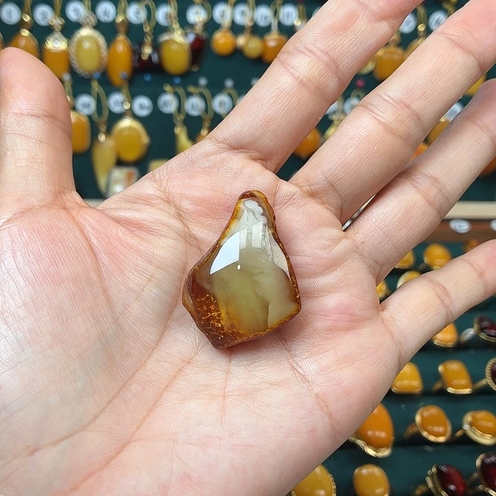 琥珀未镶嵌吊坠(不含链)天然吊坠