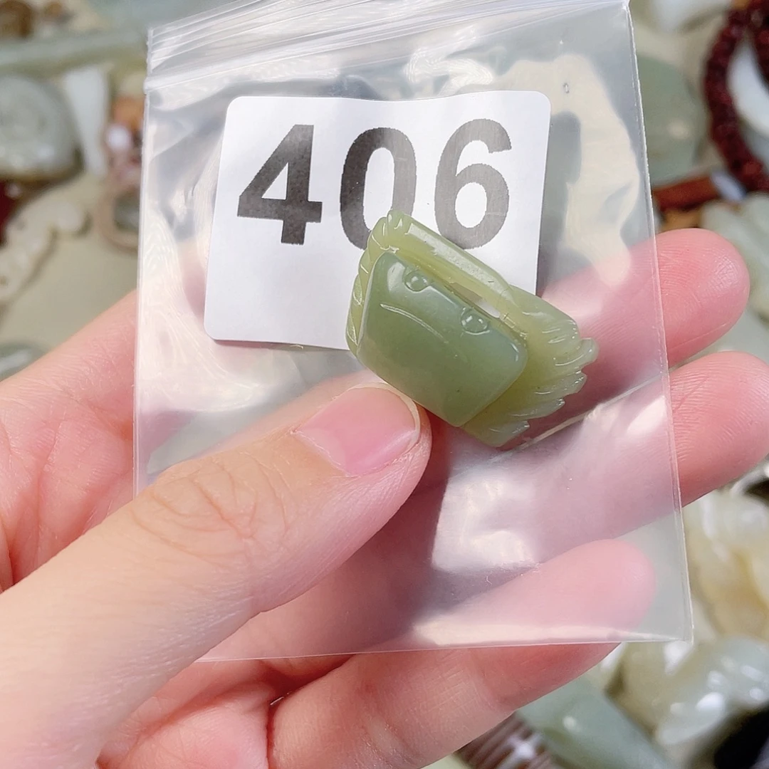 和田玉（糖玉）未镶嵌颈饰