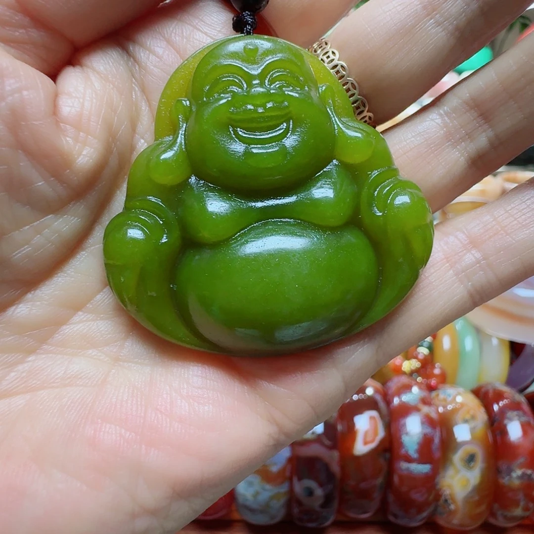 葱***菜未镶嵌蛇纹石玉颈饰