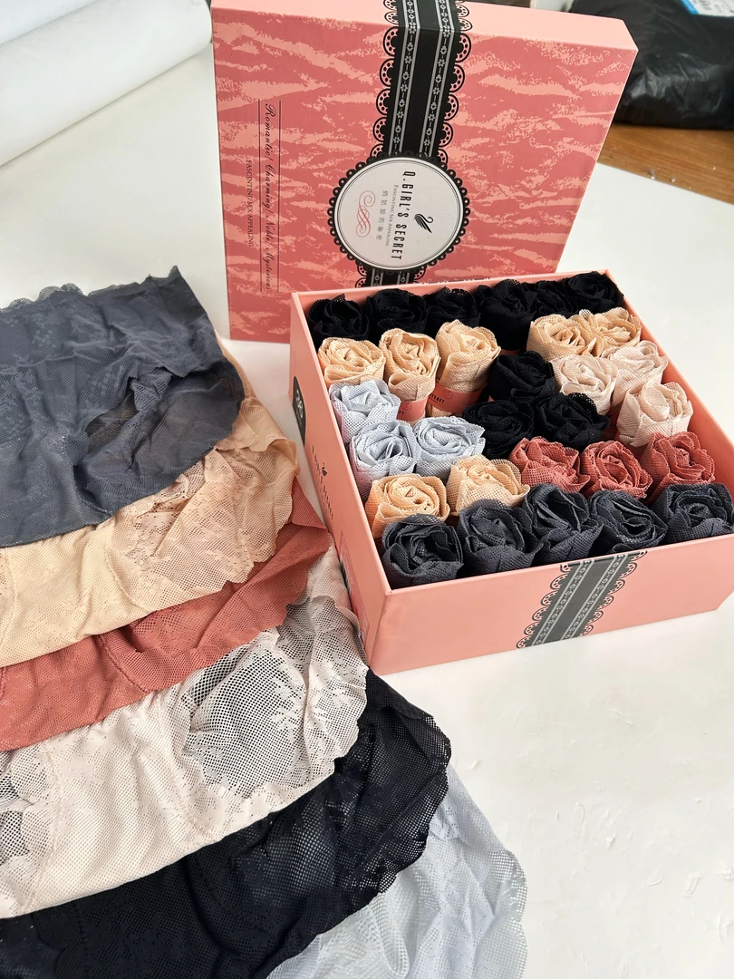 B176新款女士时尚短裤两件装中腰