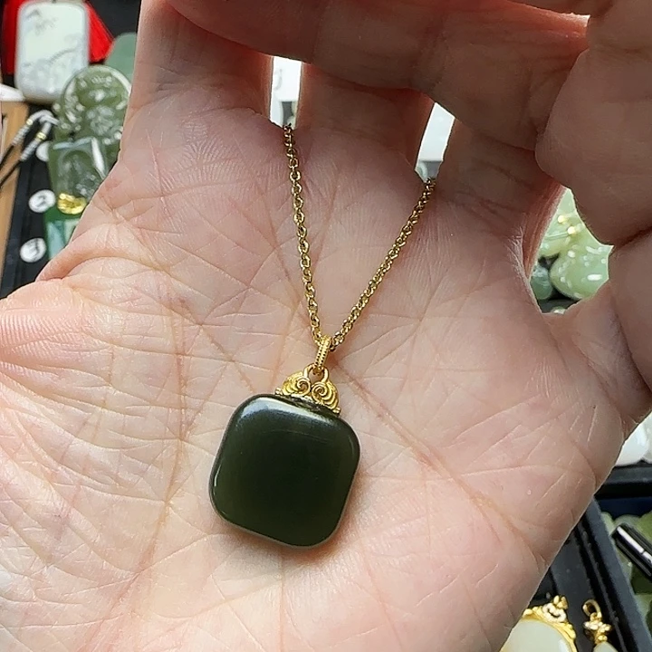 和田玉银S925镶嵌颈饰