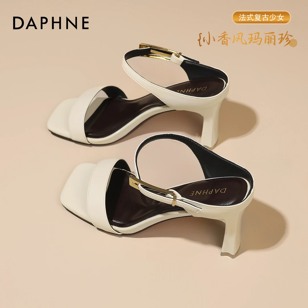 达芙妮法式高跟凉拖鞋女2025夏季新款时尚方头方跟一字带露趾凉鞋