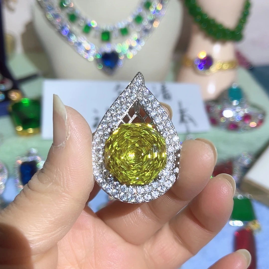 钨金璀璨夺目耀眼