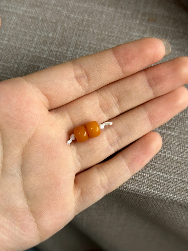 7mm蜜蜡老型对珠（多样性发货）