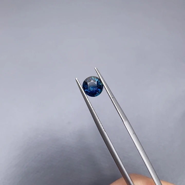 蓝宝石裸石未镶嵌1.7ct