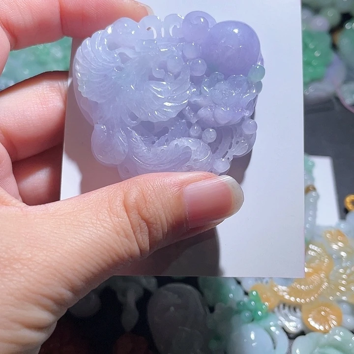 颈饰未镶嵌翡翠天