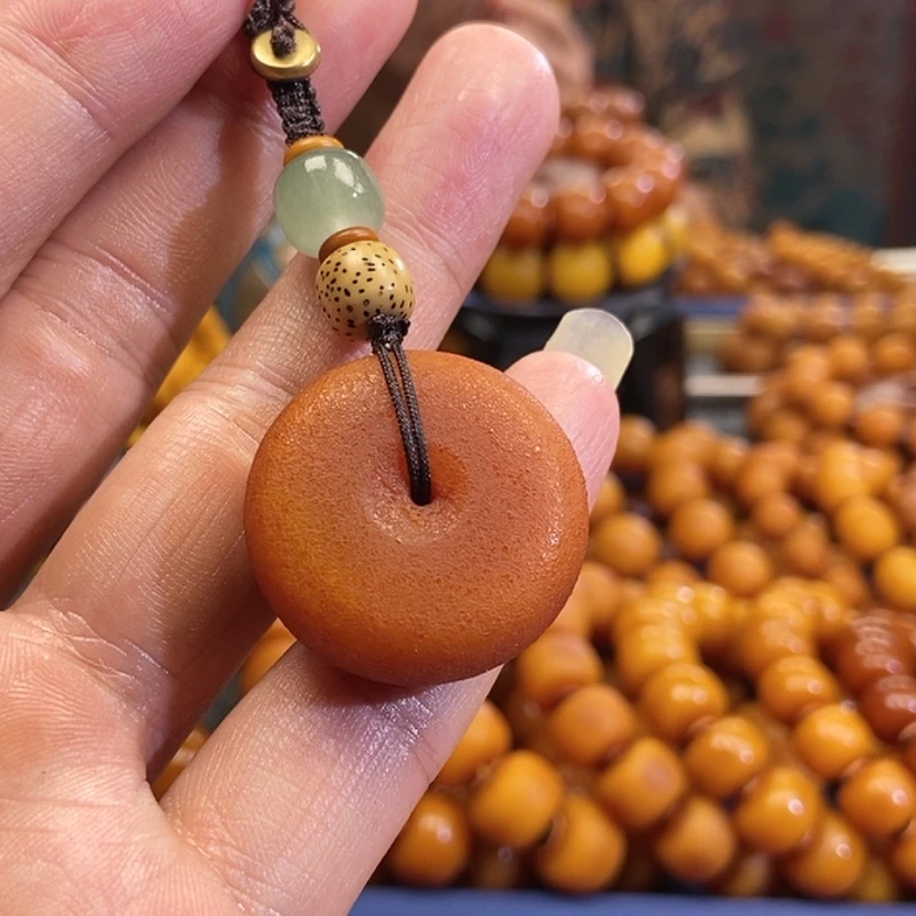 【闪购商品】蜜蜡未镶嵌珠宝奇石