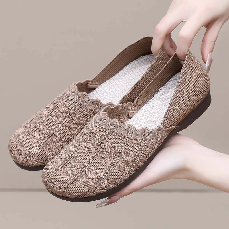 春夏新款时尚透气飞织网面老北京布鞋软底舒适平底防滑妈妈鞋女鞋