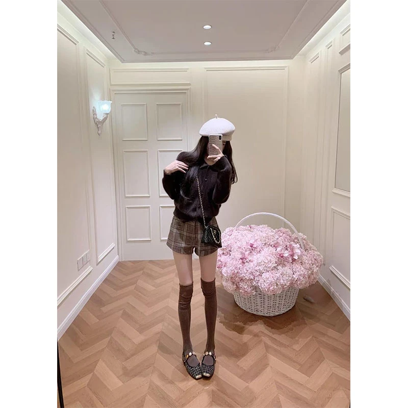 秋季新款修身显瘦网红穿搭设计感通勤风上衣休闲简约格纹高腰短裤