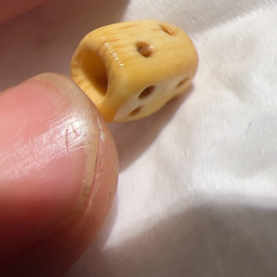 玻璃颈饰你在一起