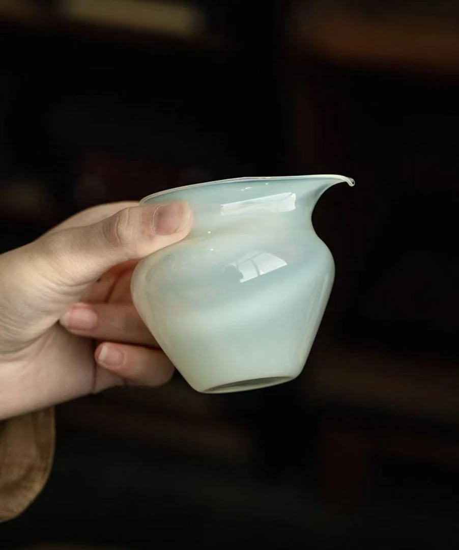 高硼硅束口白琉璃公道杯-flBL084