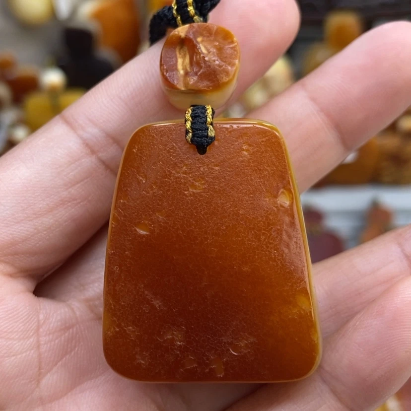 【闪购商品】琥珀颈饰未镶嵌