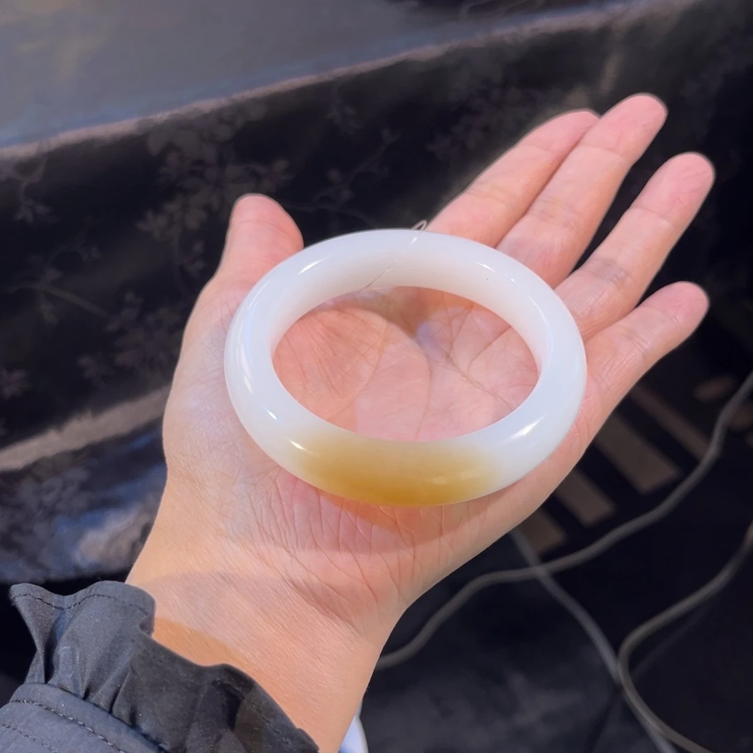 和田玉未镶嵌手镯  「糖白」一级白