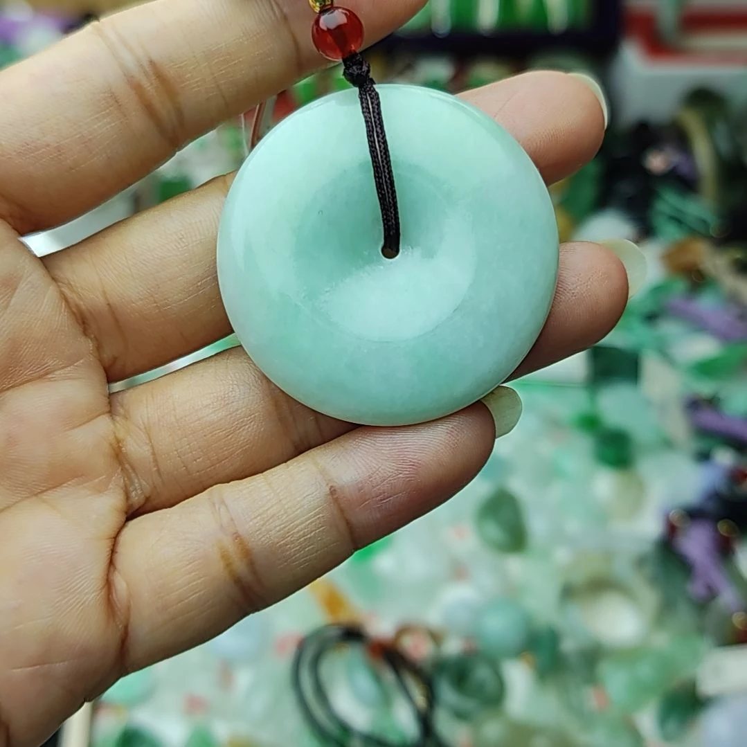 翡翠未镶嵌颈饰28