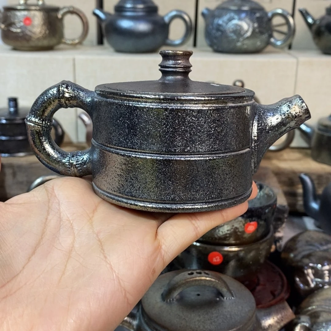 郑***括云南建水紫陶柴烧壶