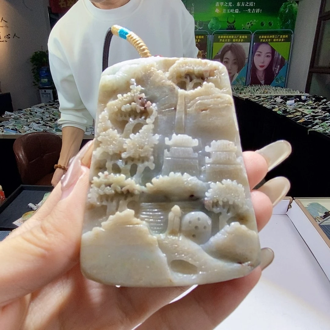 颈饰未镶嵌翡翠翡翠