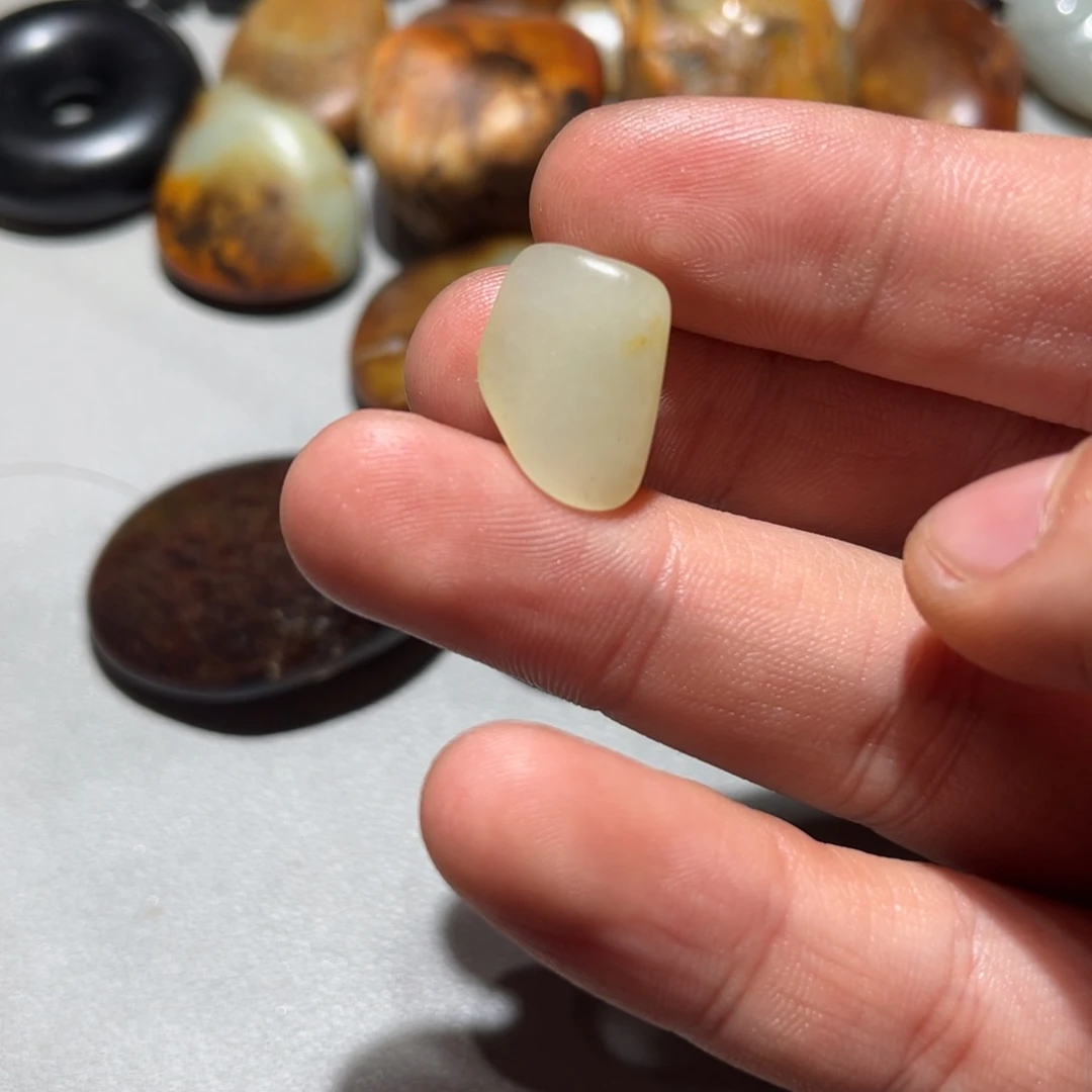 和田玉（子料）未镶嵌挂件