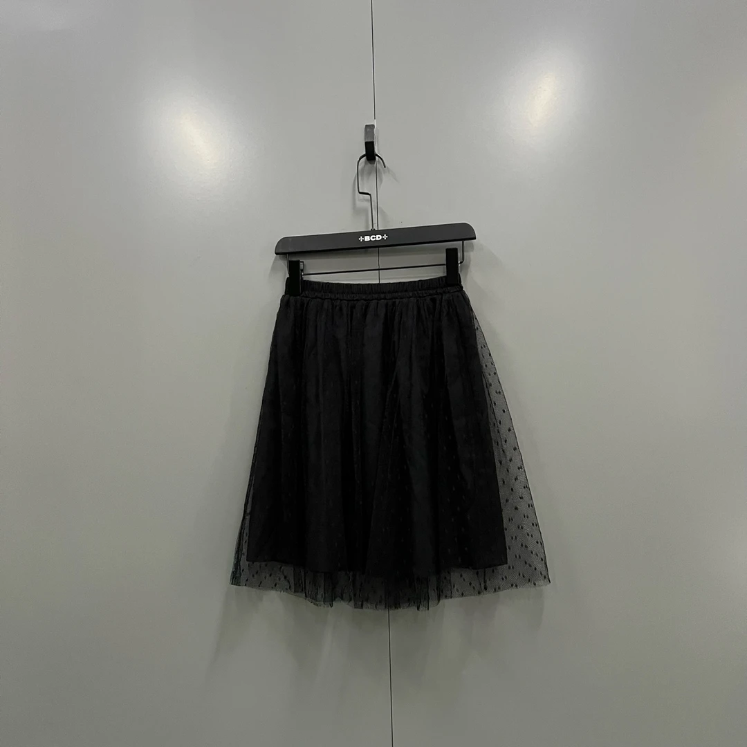 99新 Valentino/华伦天奴 xy 黑色网纱短裙 36码 607046