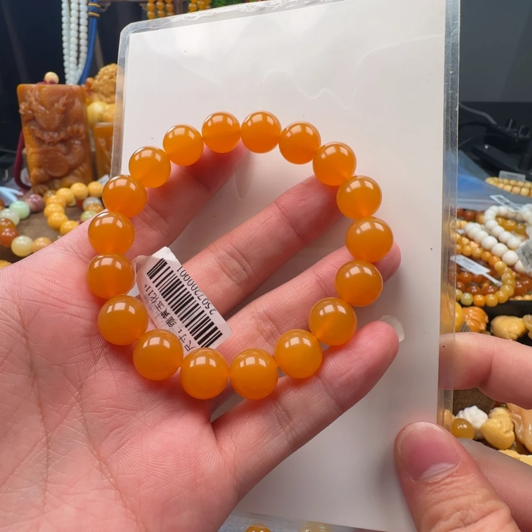 小***光颈饰未镶嵌石英质玉