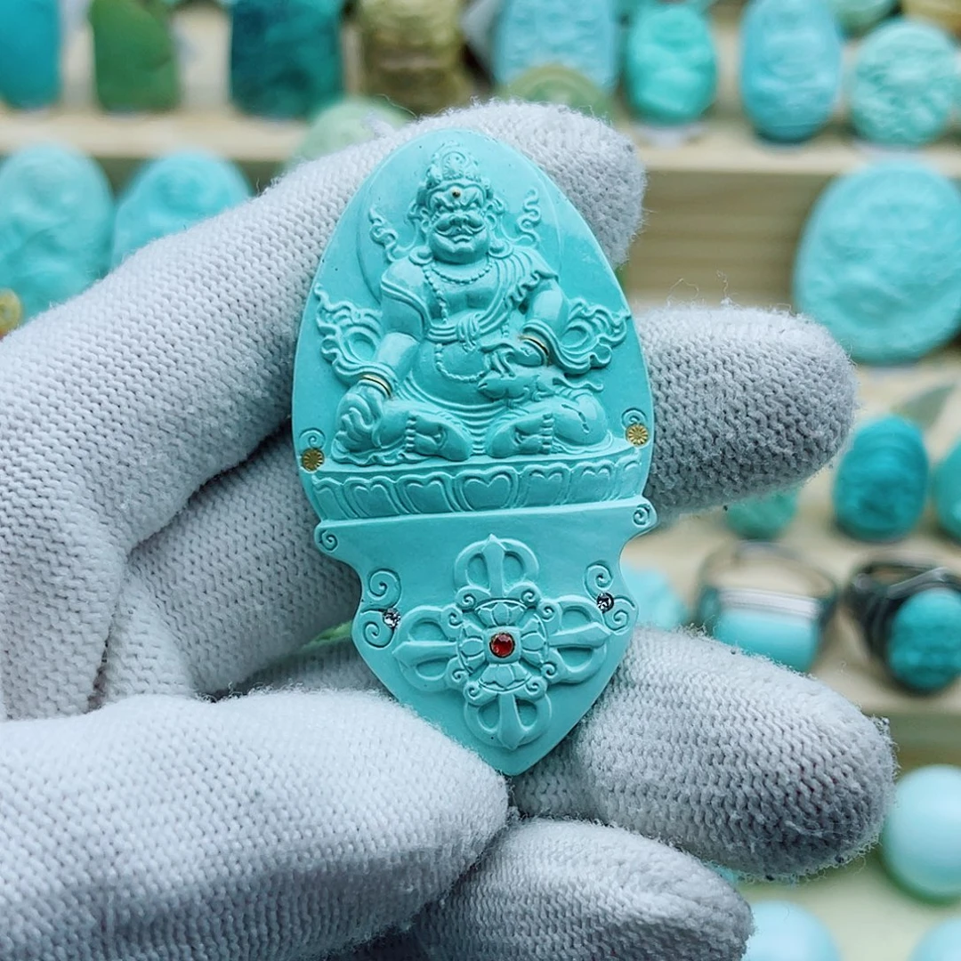 绿松石未镶嵌珠宝奇石